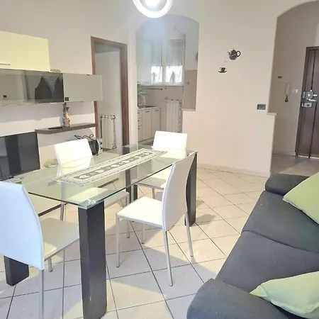 Casa Mirella מונקאליירי