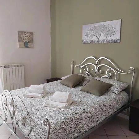 Casa Mirella * 몬칼리에리